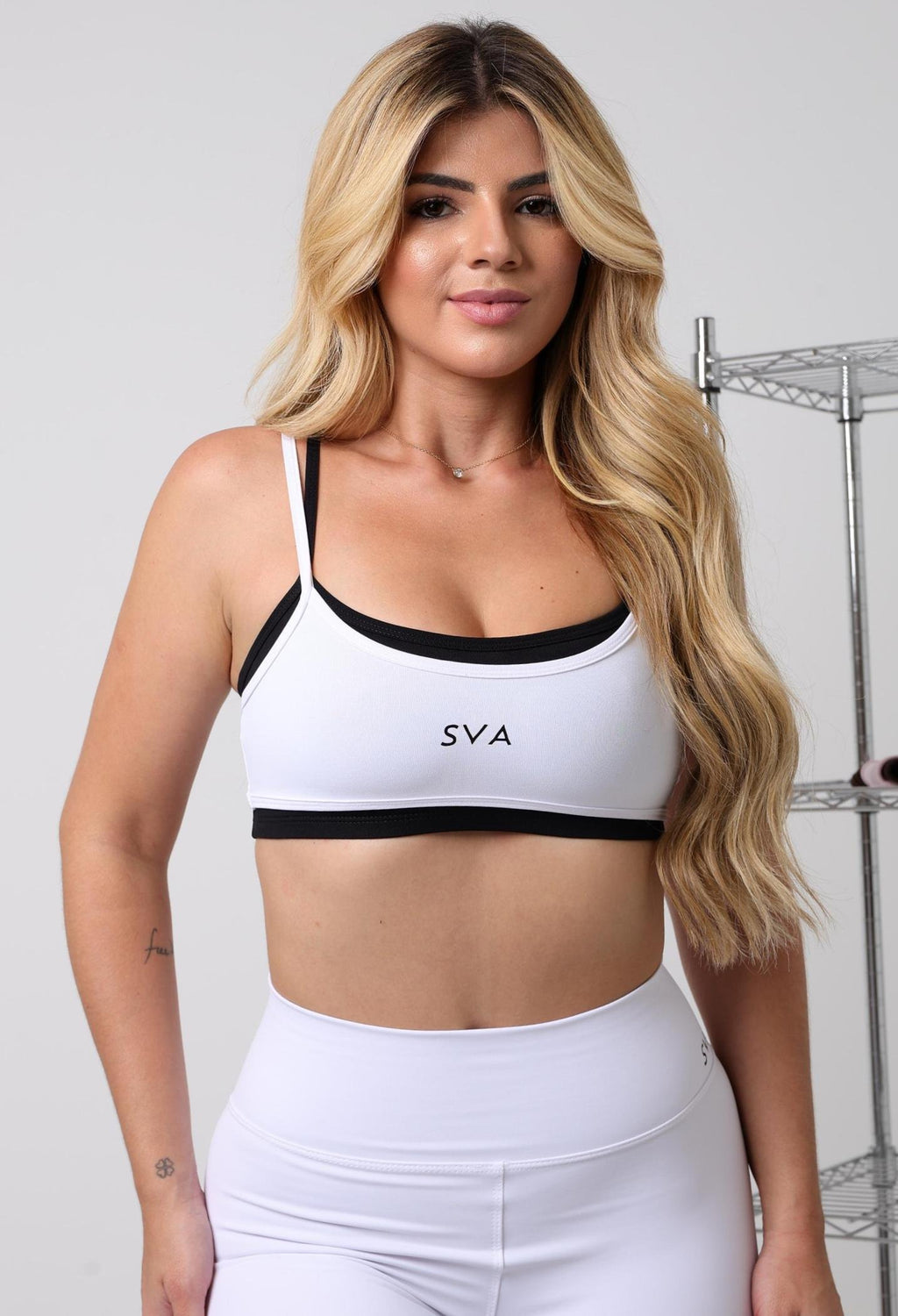 Top Beatriz - Preto com Branco