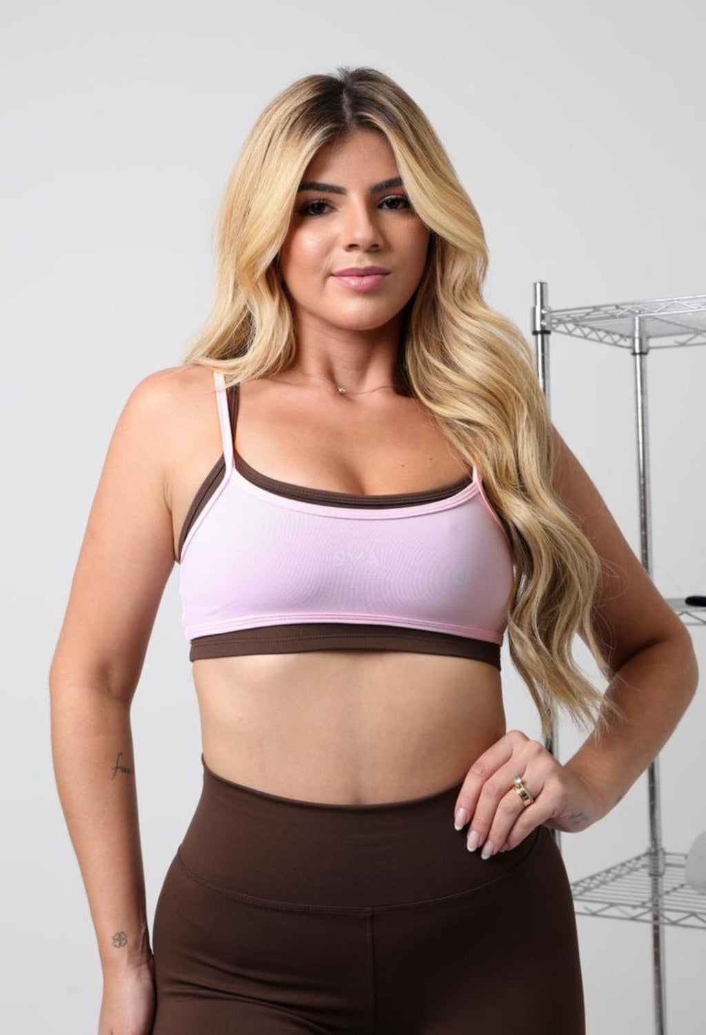 Top Beatriz - Espresso com Rosa Pastel