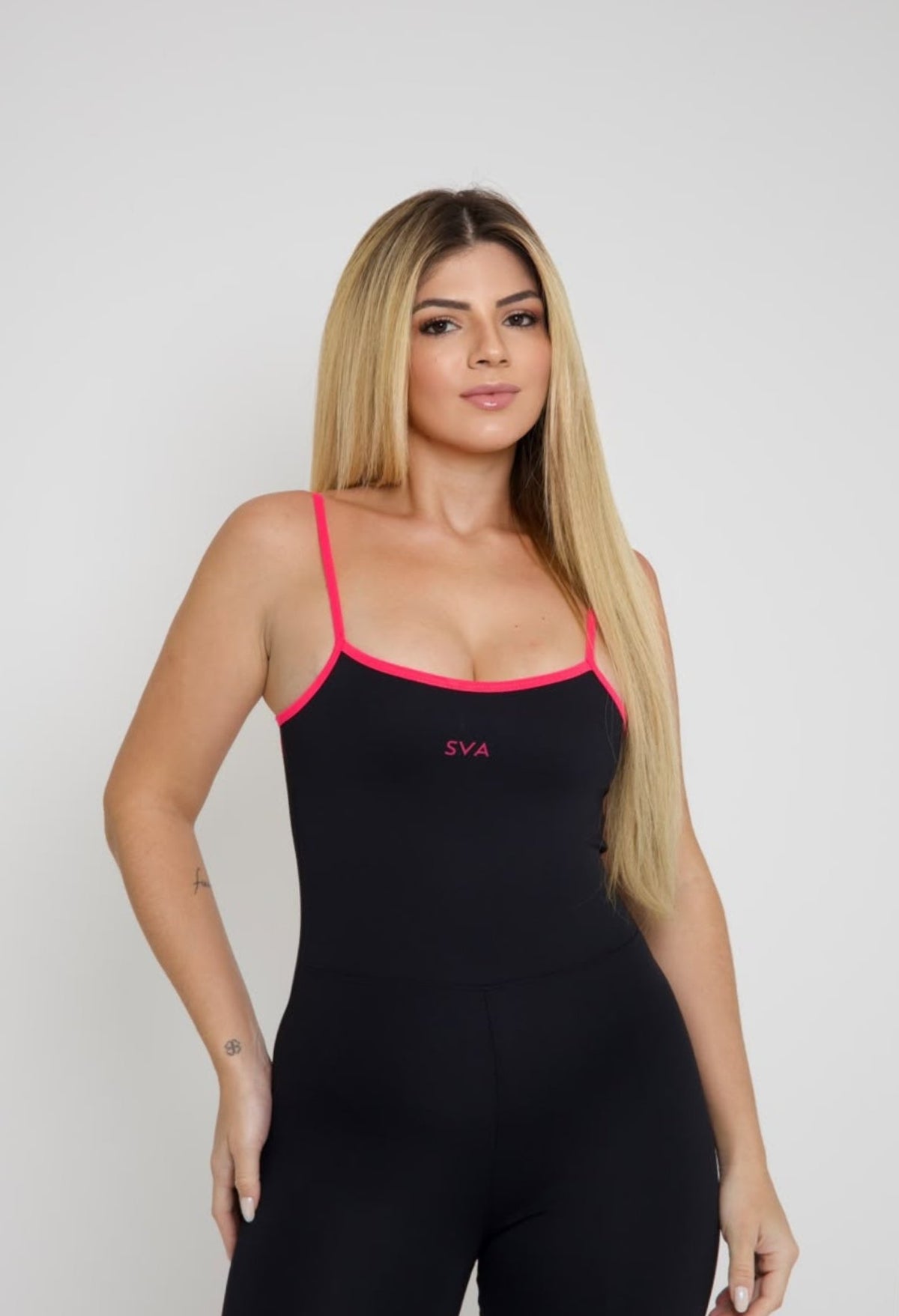 Preto com Rosa Neon