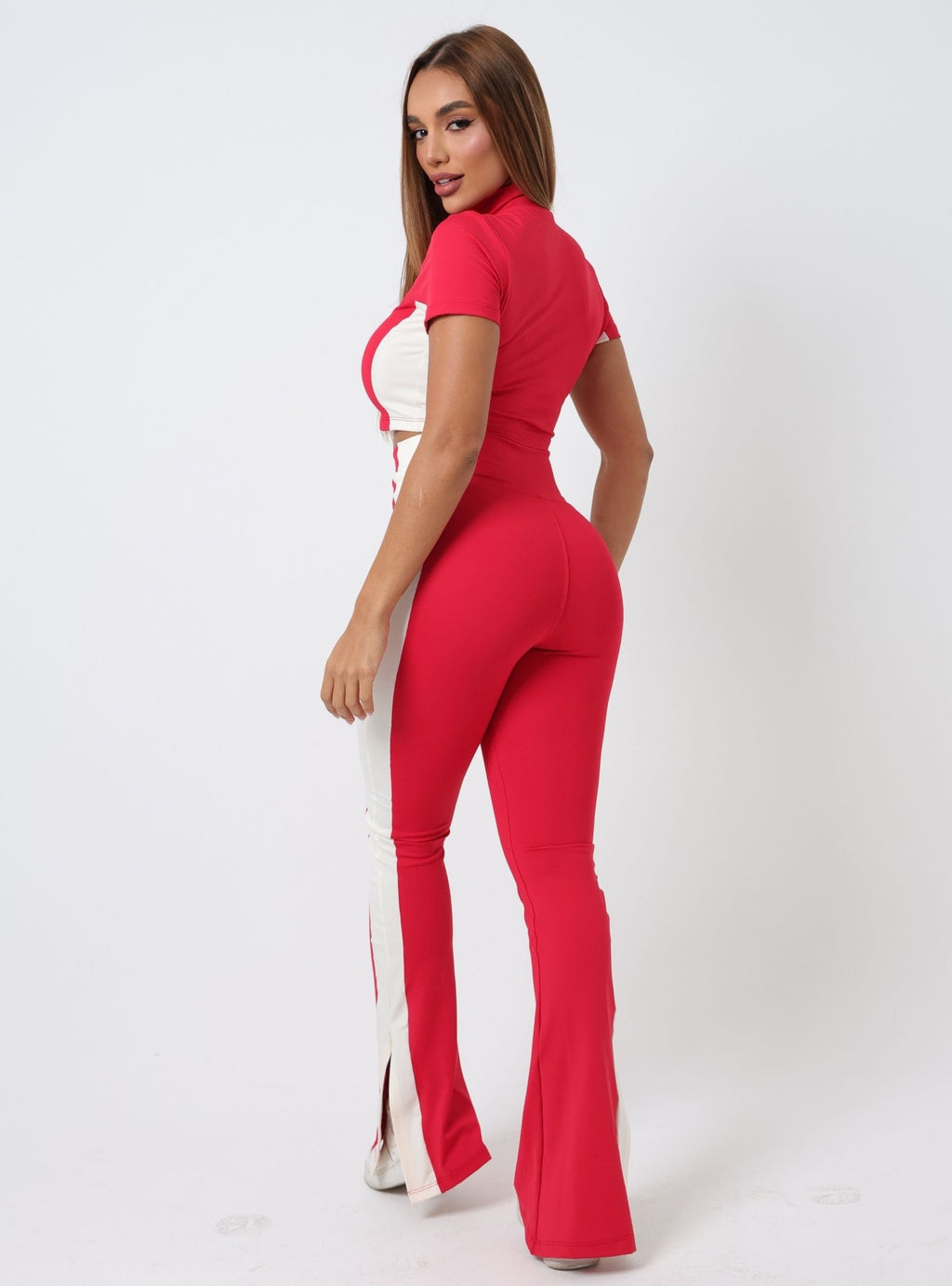 Vermelho com Creme