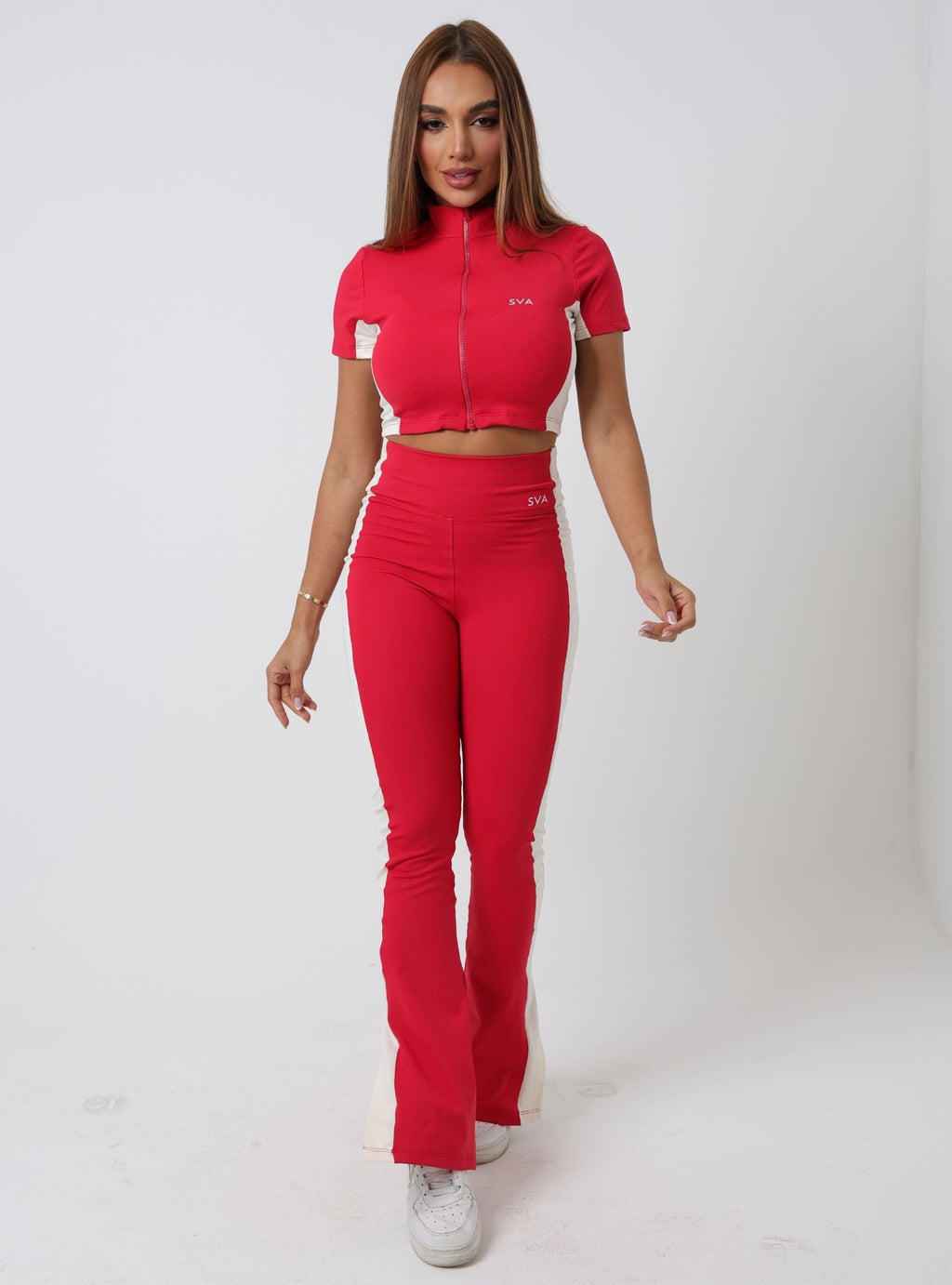 Vermelho com Creme