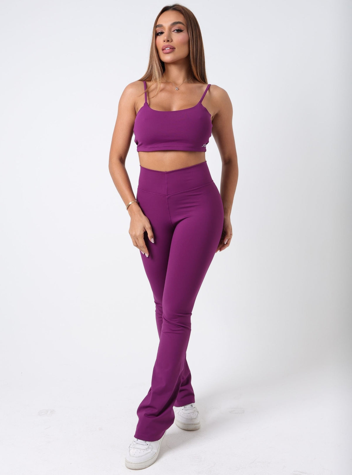 Roxo Escuro