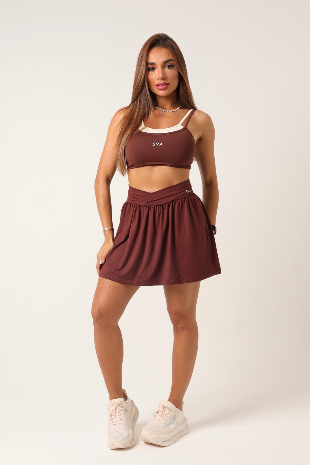 Shorts Saia Dani Marrom Escuro - moda fitness SVA - look