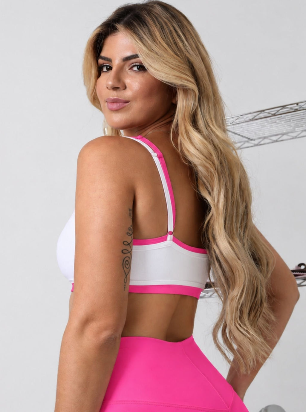 Top Beatriz - Branco com Rosa Claro